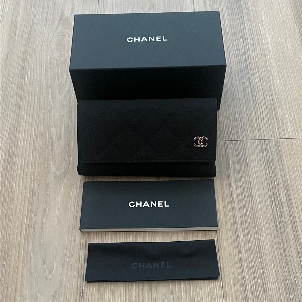 CHANEL Black Quilted Sunglasses Case w/ Logo and Box and Dust Cloth